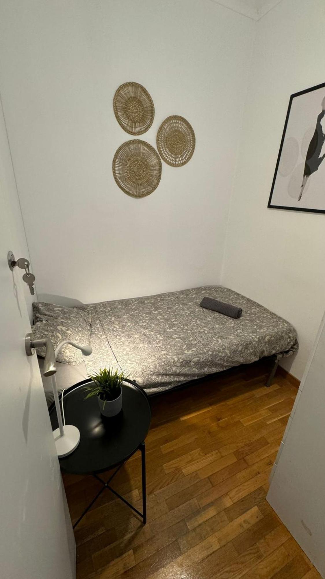 Mallorca Hostel Барселона Екстериор снимка